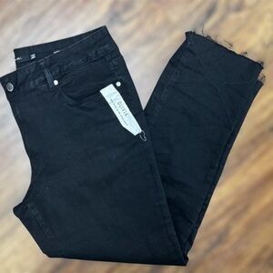 NWT Tahari Olivia Mid-Rise Black Jeans | Size 14/32